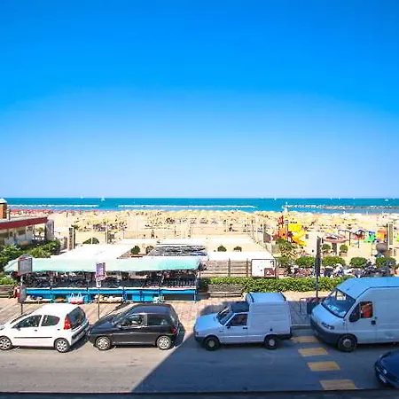 Carnaby 3* 里米尼